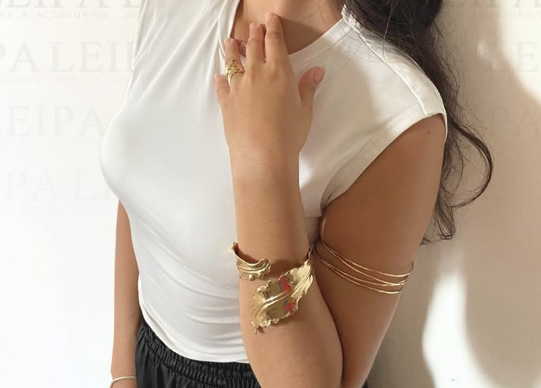 Brazalete Brazo Ajustable · Multi-Aro Entrelazado