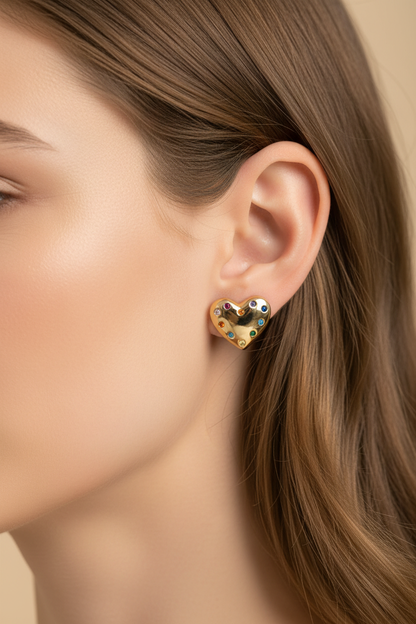 LEIPA-8 · Aretes Corazón Latidos de Amor · Modelo